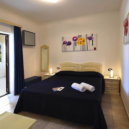 Hotel Ristorante Il Vascello Costa Rei Extérieur photo