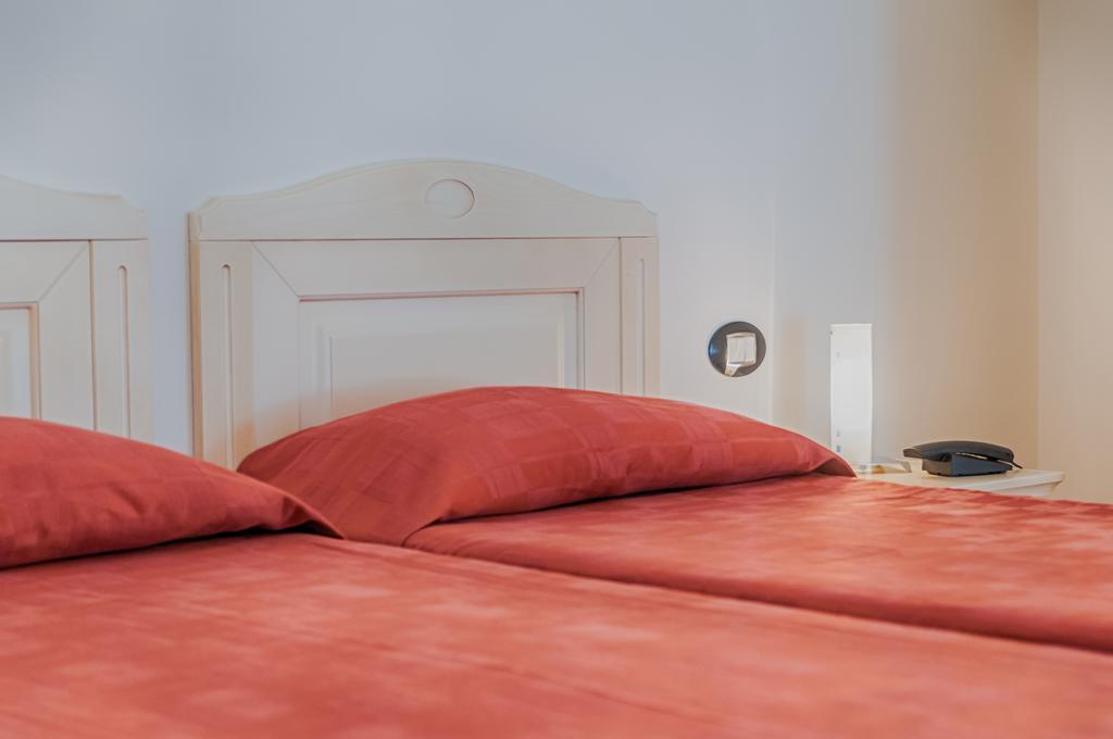 Hotel Ristorante Il Vascello Costa Rei Chambre photo