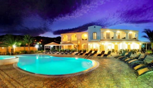 Hotel Ristorante Il Vascello Costa Rei Extérieur photo