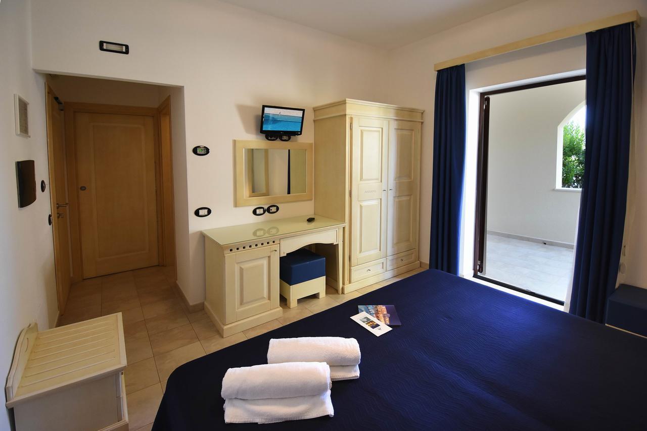 Hotel Ristorante Il Vascello Costa Rei Extérieur photo